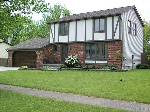2nd image of 9 Vermont Pl