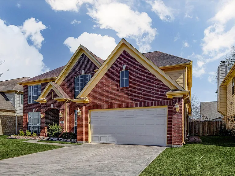 155 Perfidia Dr — Photo 2