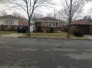 14710 7th Ave, Whitestone, NY 11357