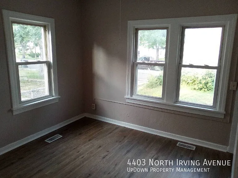 4403 Irving Ave N — Photo 9