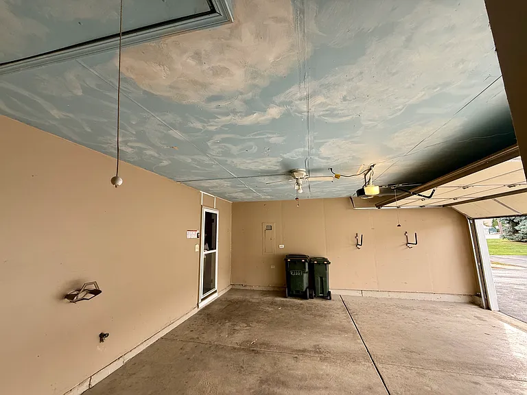 2355 Reflections Dr — Photo 23