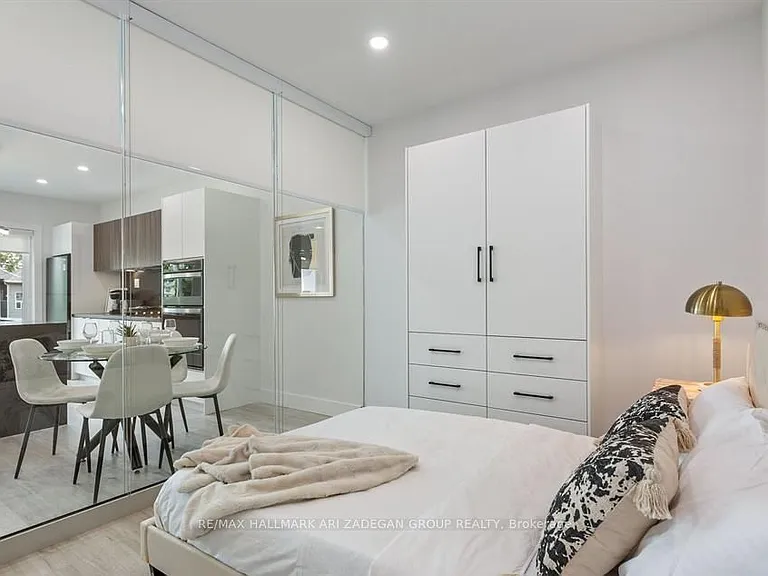 16 Minto St #2 — Photo 19