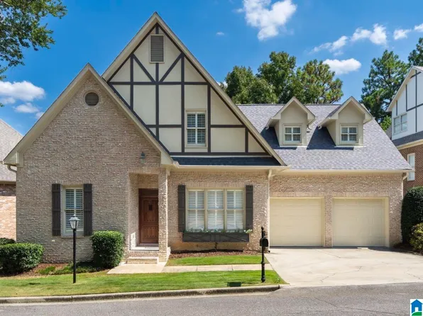 2629 River Trace Ct, Vestavia, AL 35243