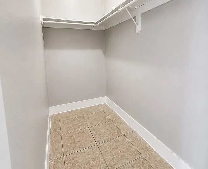 1572 Cypress Dr — Photo 6