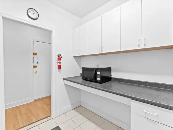 35-39 51st Street image 6 of 16