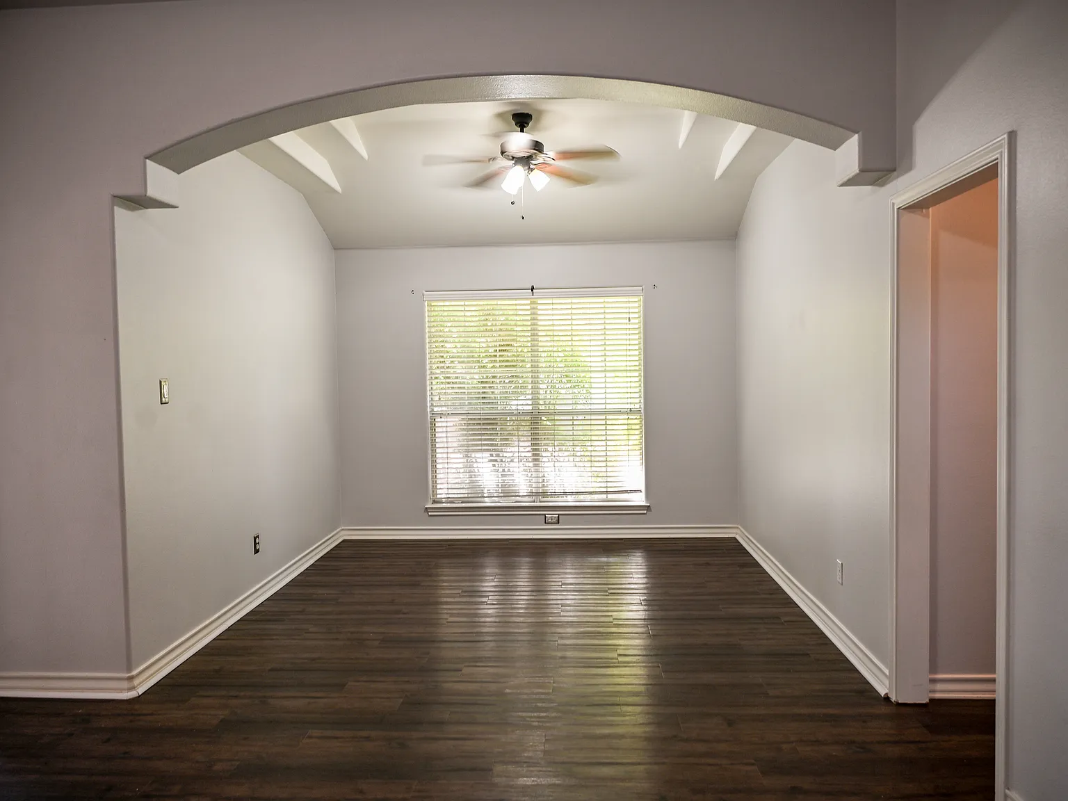 Ross Ln, Lago Vista — Photo 3