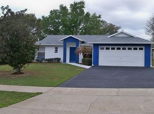 120 Brittany Rd, Mascotte, FL 34753