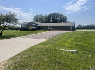 9025 SW 37th St, Topeka, KS 66614