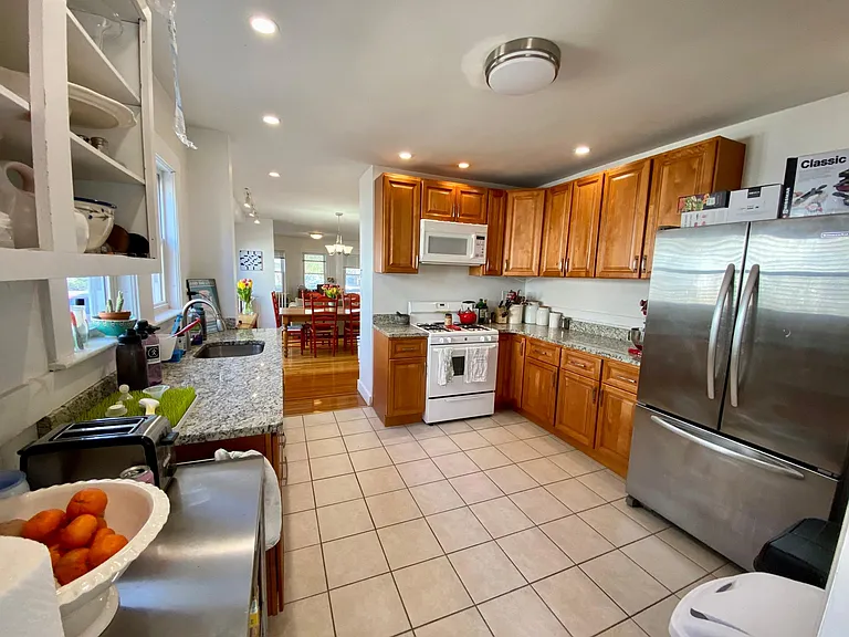 39 Westford St #1 — Photo 15