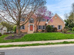 360 Dew Drop Rd, York, PA 17402