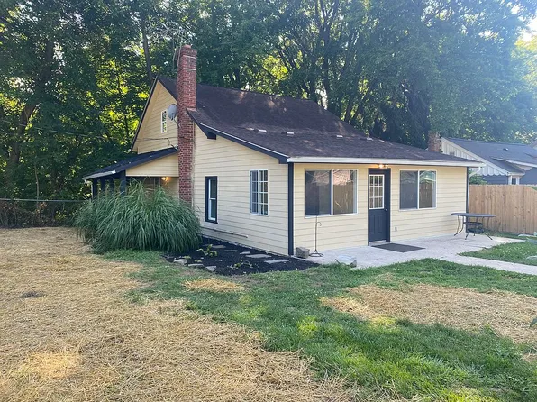 164 E Granville St, Sunbury, OH 43074