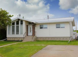 4906 43a St, Barrhead, AB T7N 1J5