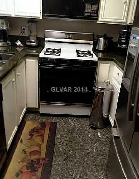 1908 Villa Palms Ct #103 — Photo 3