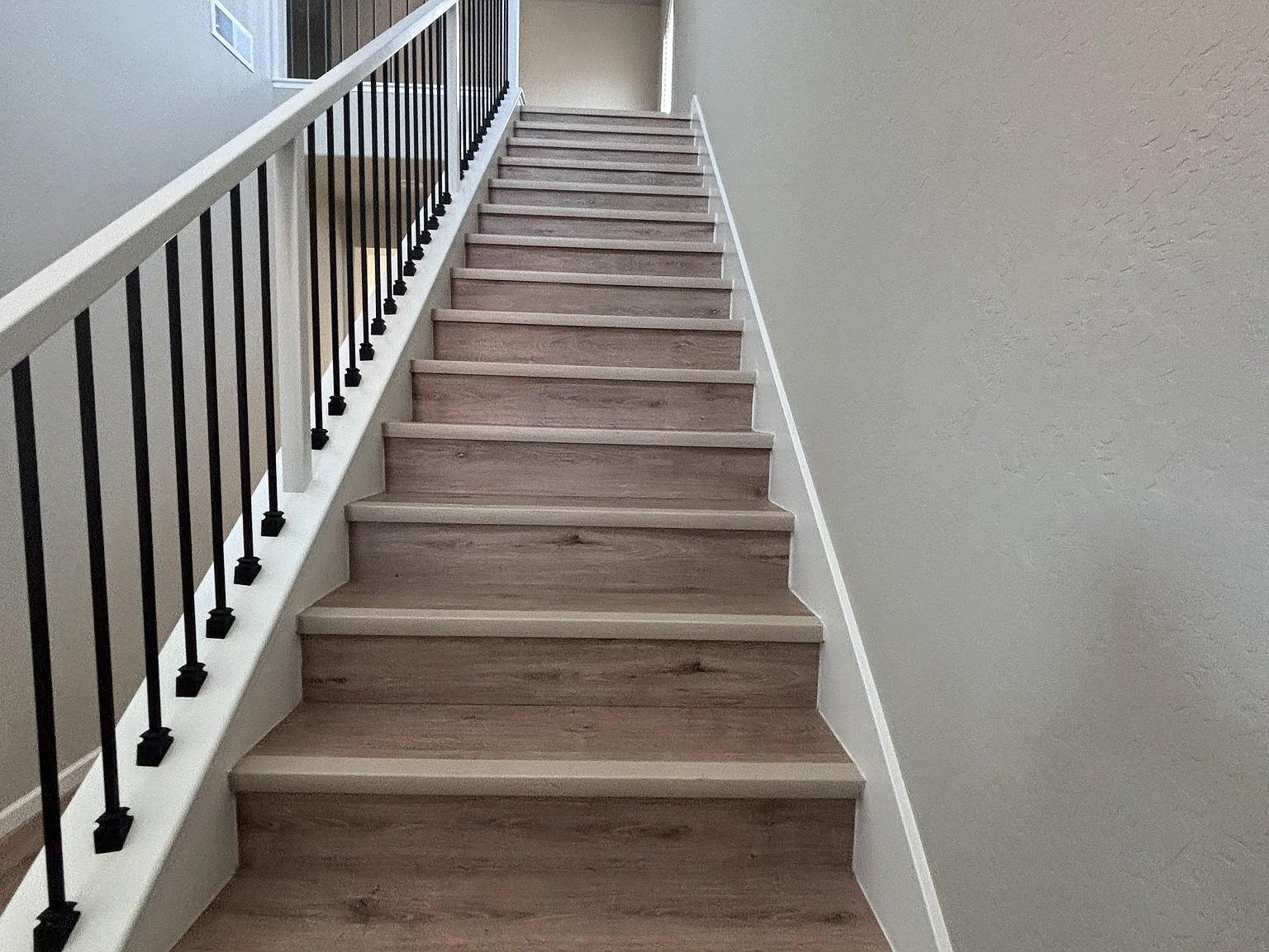 3 bed, 2028 sqft, $2,600 — Photo 4
