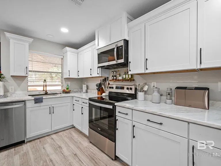 3075 Longleaf Dr — Photo 16