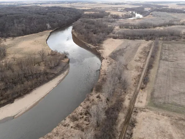 Dogwood Ave, Brighton, IA 52540