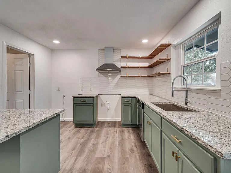 2110 Aggie Dr — Photo 23