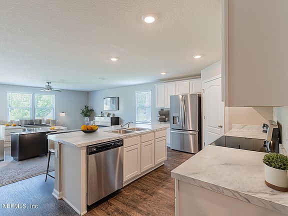 4th image of 3360 LAWTON Place