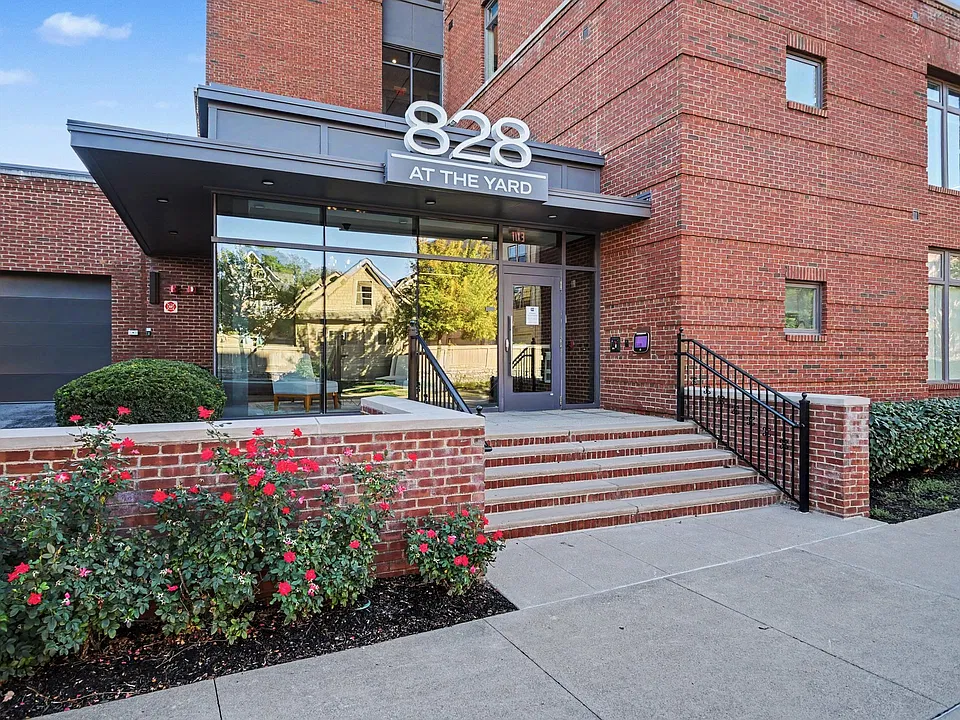 828 Bobcat Ave #404