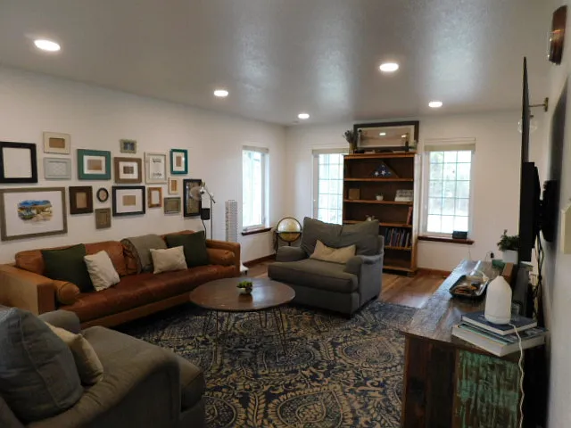 7300 N Esther Dr — Photo 9
