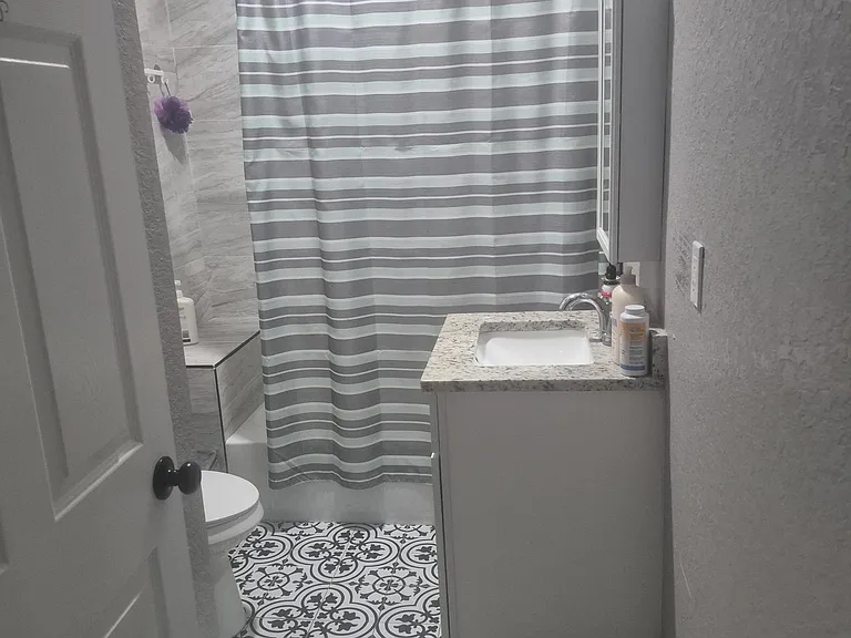 507 E Virginia Ave #1 — Photo 11