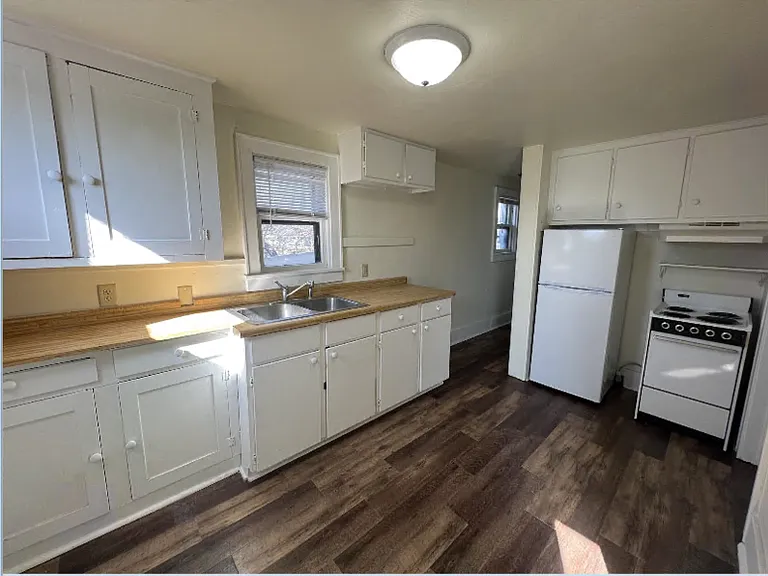 173 N Monroe St #3 — Photo 6