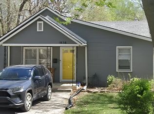1836 SW McAlister Ave, Topeka, KS 66604
