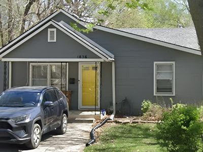 1836 SW McAlister Ave, Topeka, KS, 66604