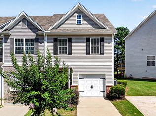4688 Beacon Ridge Ln, Flowery Branch, GA 30542