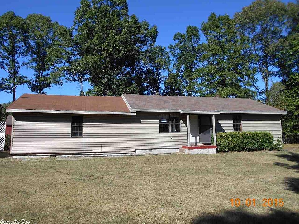 1st image of 703 Caddo Dr
