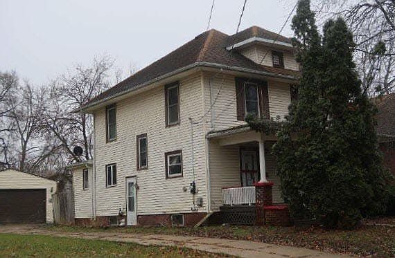 1011 S Maple Ave, Freeport, IL 61032 | Zillow