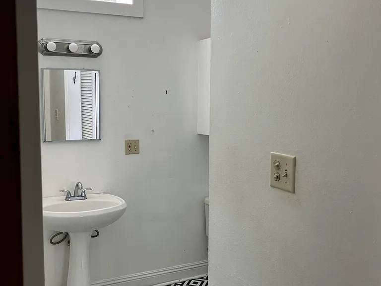 4117 N Rampart St #D — Photo 11