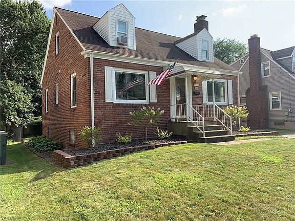 3rd image of 149 Erskine Ave