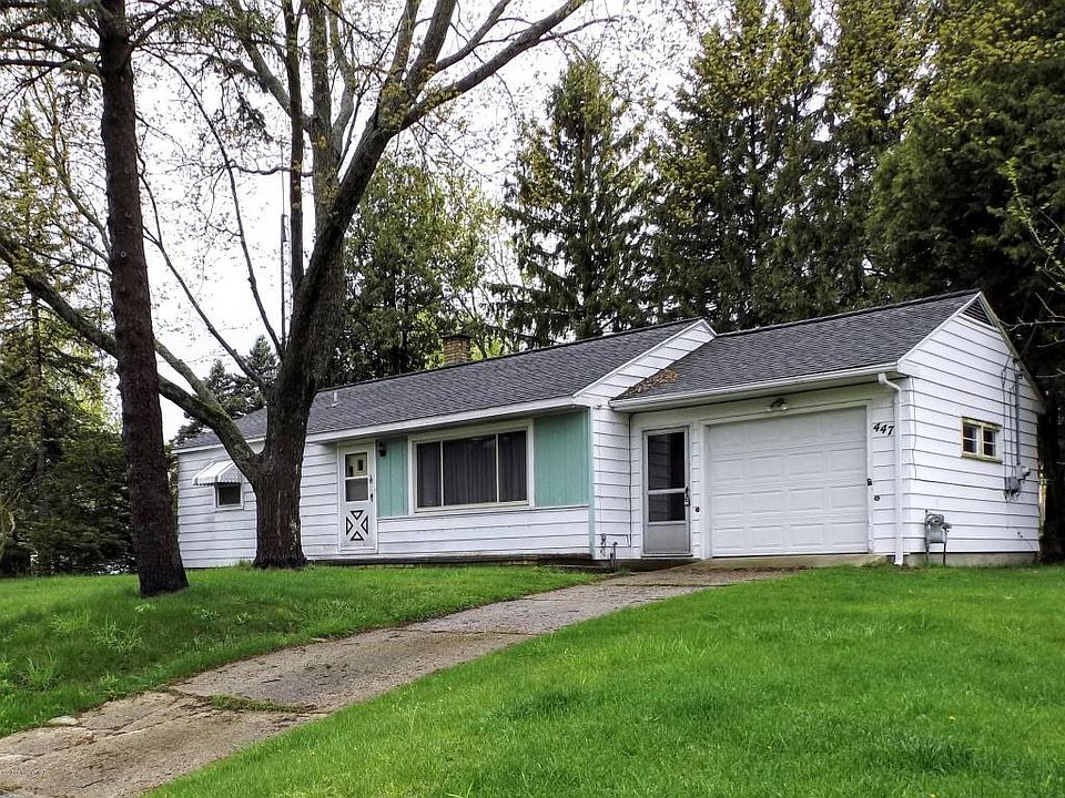 1st image of 447 Harvey St