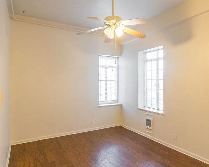 The Commodore Apartments — Photo 26