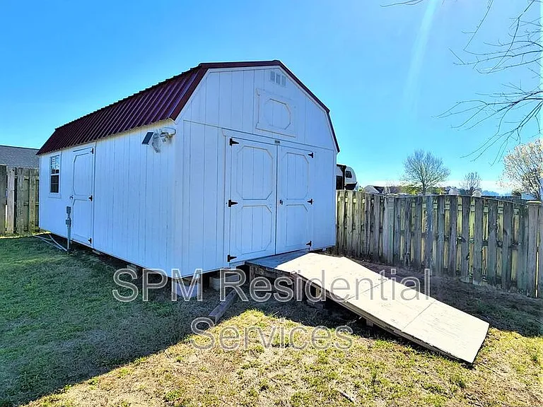 2922 Sloop Point Loop Rd — Photo 12