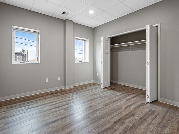 3rd image of 261 Dakota Ave S #8