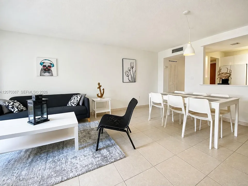 1250 Lincoln Rd #401
