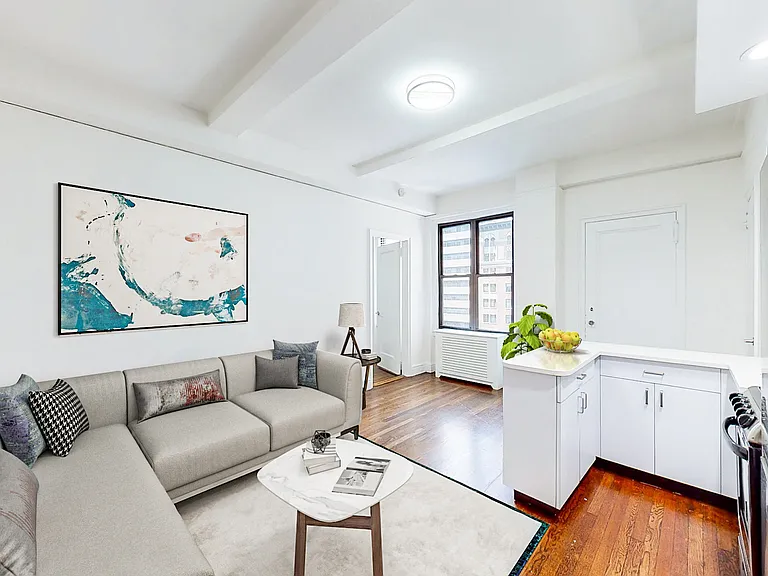140 E 46th St #9H — Photo 1