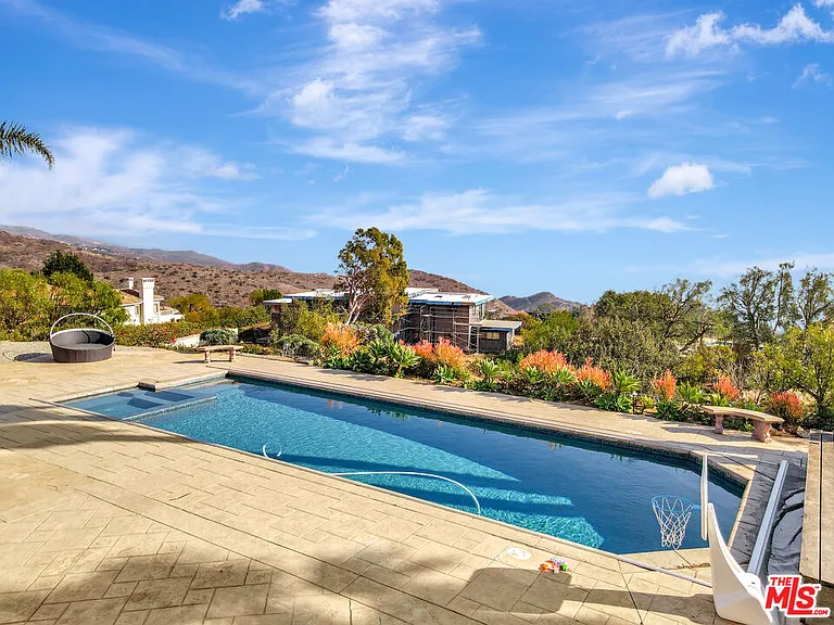 27425 Calicut Rd — Photo 48
