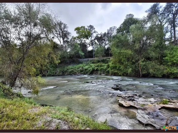 (undisclosed Address), Runge, TX 78151
