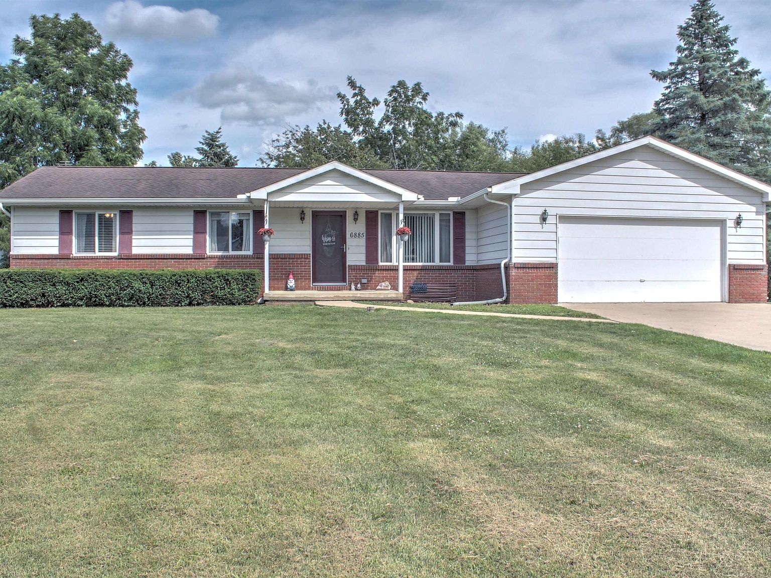 6885 Coachlite Dr, Tecumseh, MI 49286 Zillow