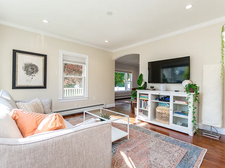18 Highland Ave — Photo 12