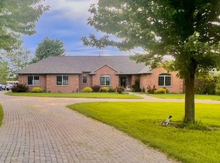 W177 Rolling Acres Ct, Kaukauna, WI 54130