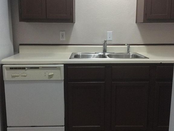 3rd image of 3241 Carlisle St #147