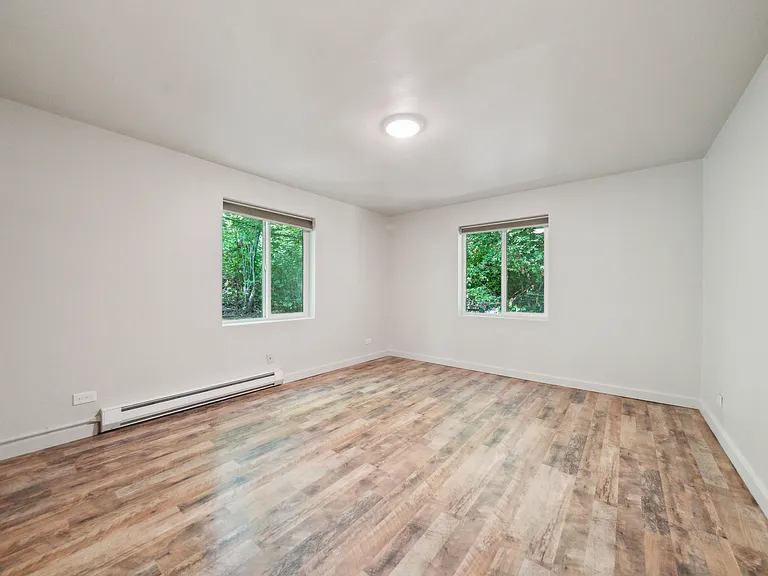4510 SE Aldercrest Rd — Photo 14