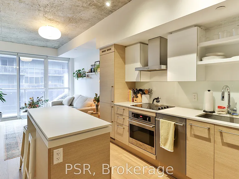 1030 King St W #1134 — Photo 1