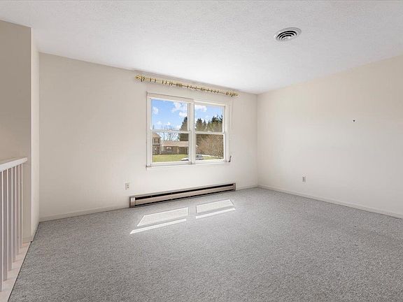 4th image of 4593 Mountain View Dr