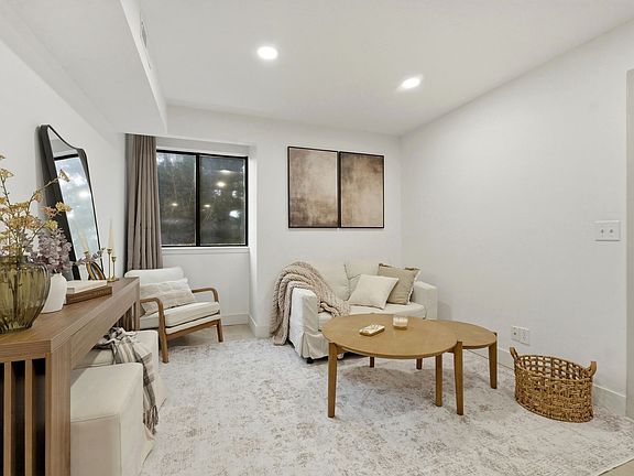 2nd image of 1175 Canyon Rd APT 77