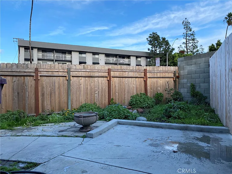 1408 Argonne Ave — Photo 12